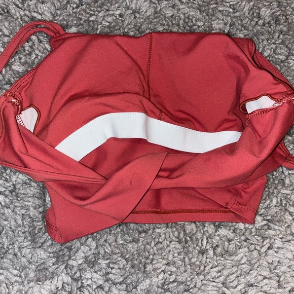 Halara Back Twisted Tank Top - Picture 8 of 11